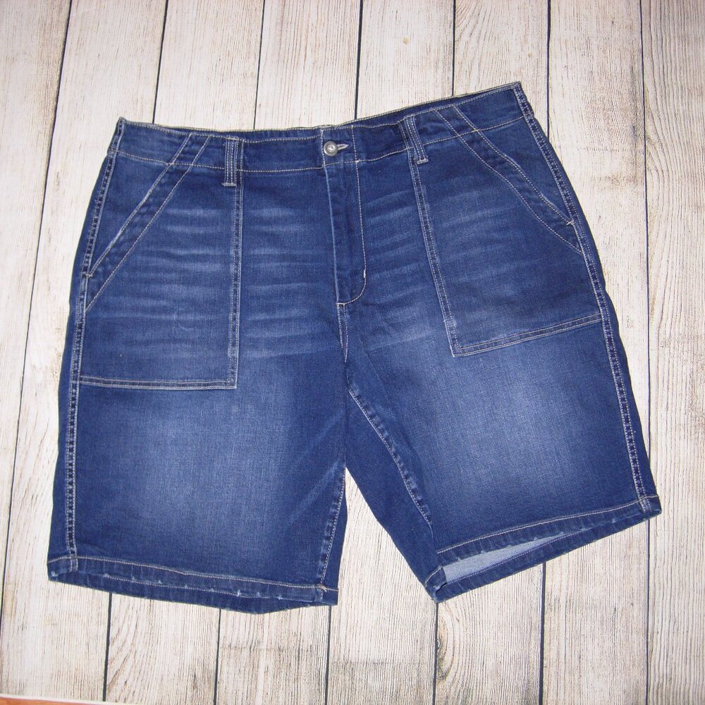 High Rise Shorts 18